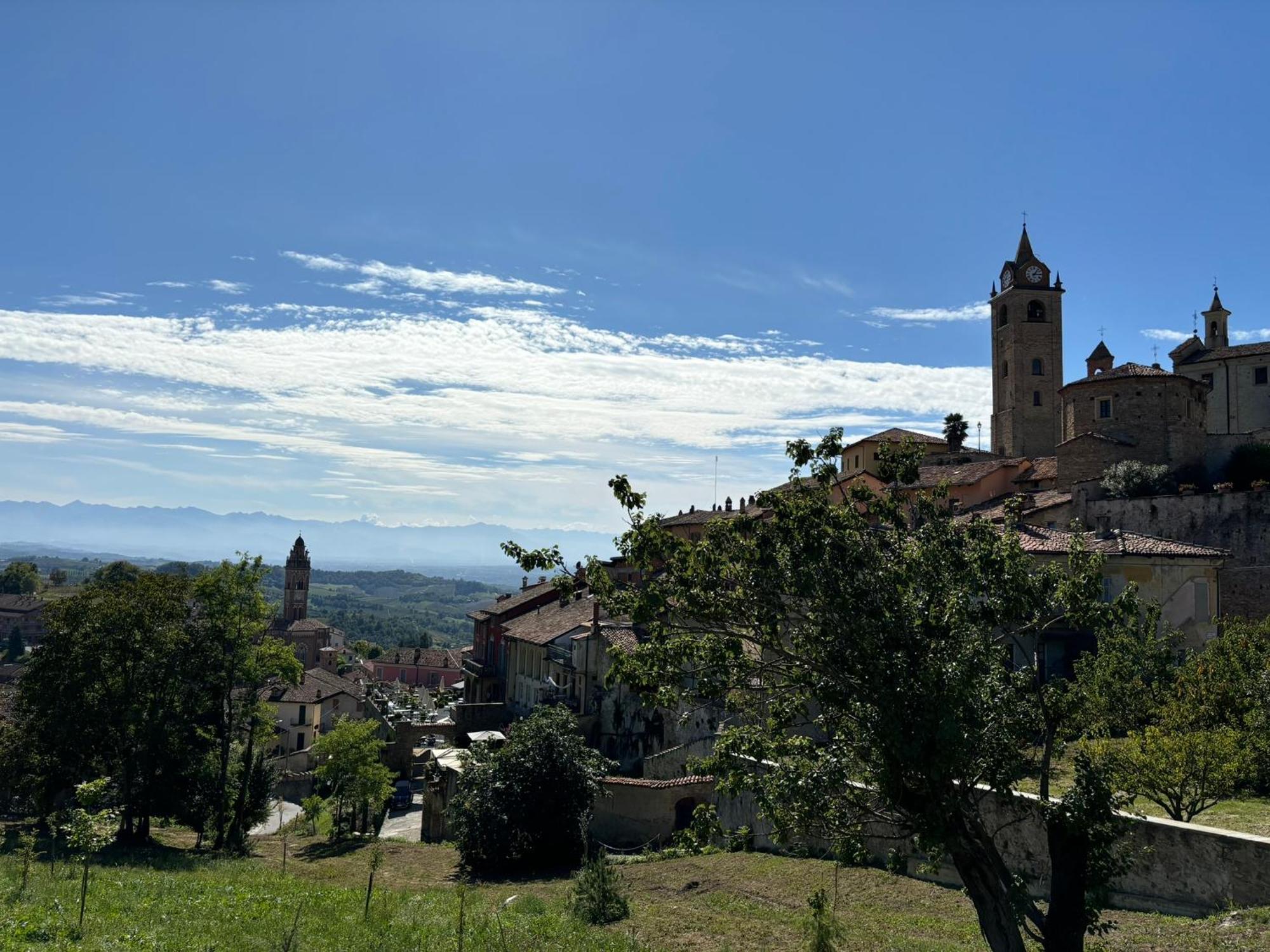 Monforte dʼAlba Appartamento "La Poesia Della Terra" מראה חיצוני תמונה
