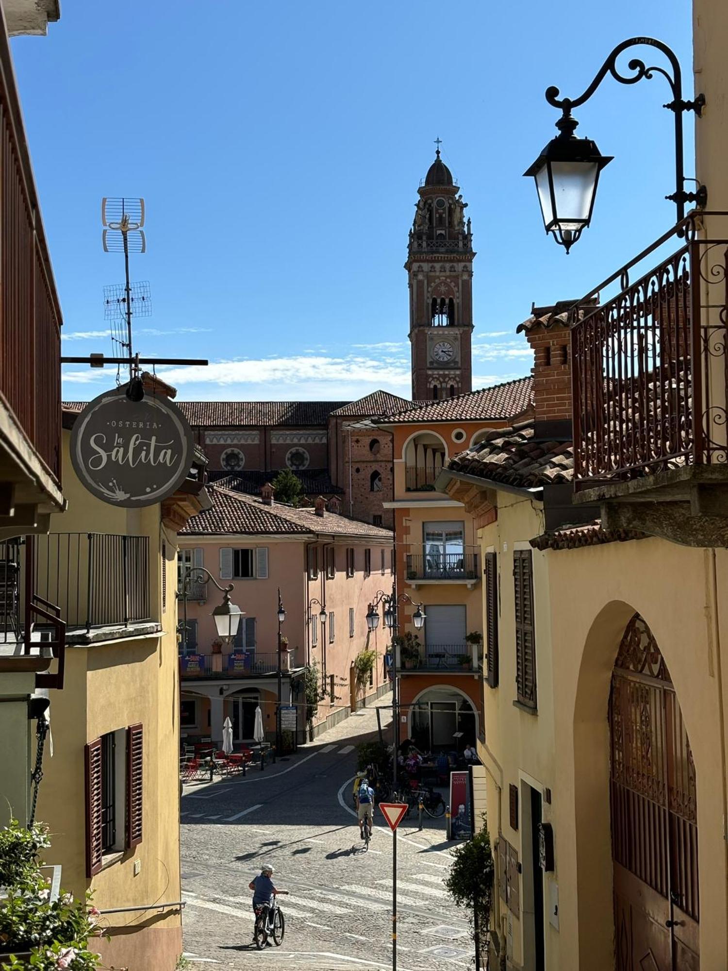 Monforte dʼAlba Appartamento "La Poesia Della Terra" מראה חיצוני תמונה